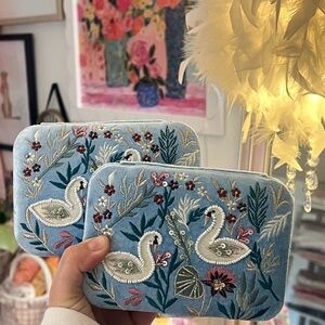 Beaded Swan Jewelry Holder Hand beaded In India ✨